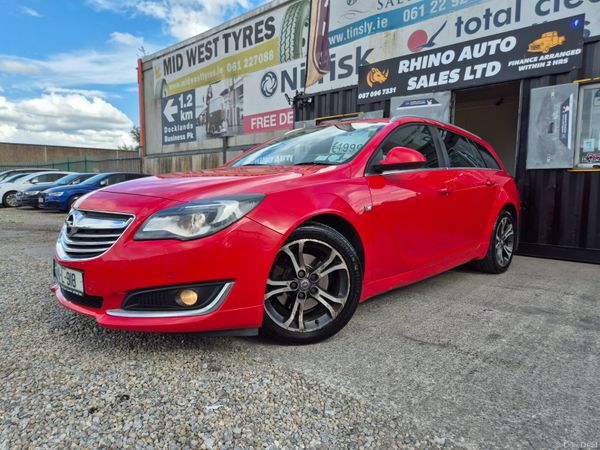 Opel Insignia MPV, Diesel, 2014, Red