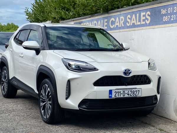 Toyota Yaris Cross Hatchback, Petrol Hybrid, 2021, White