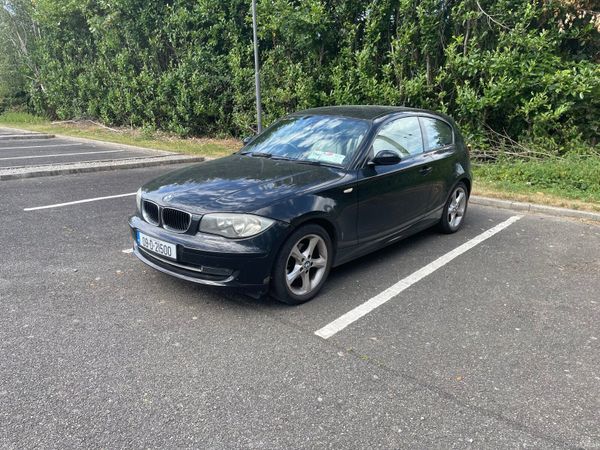 BMW 1-Series Hatchback, Diesel, 2009, Black