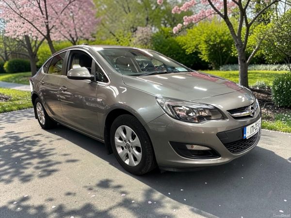 Opel Astra Saloon, Diesel, 2017, Brown