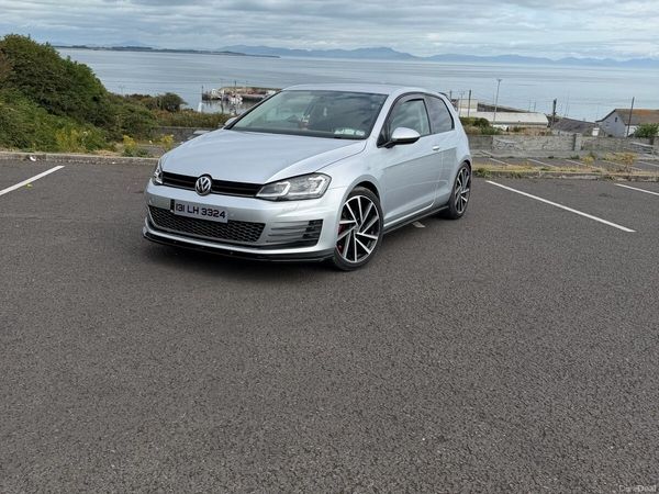Volkswagen Golf Hatchback, Diesel, 2013, Silver