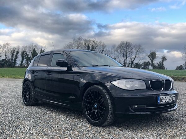 BMW 1-Series Hatchback, Diesel, 2009, Black