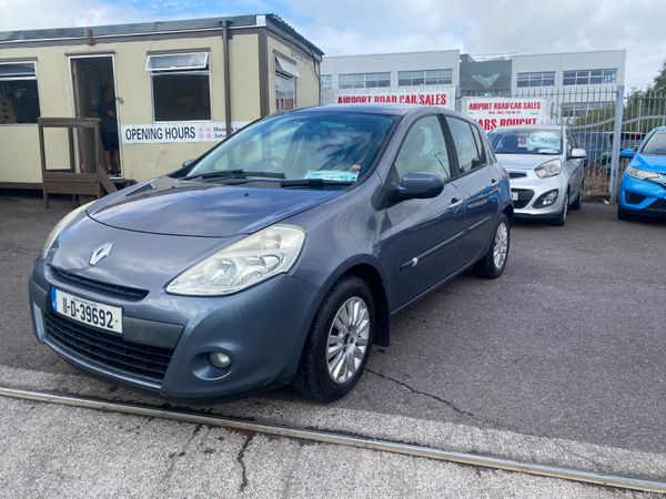 Renault Clio Hatchback, Petrol, 2011, Blue
