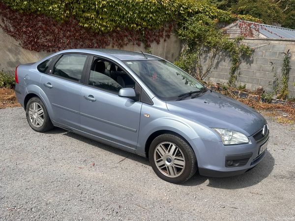 Ford Focus Saloon, Petrol, 2006, Blue