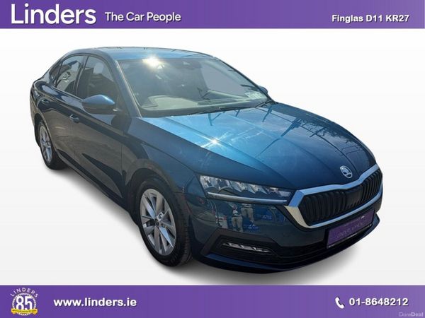 Skoda Octavia Saloon, Petrol, 2022, Blue