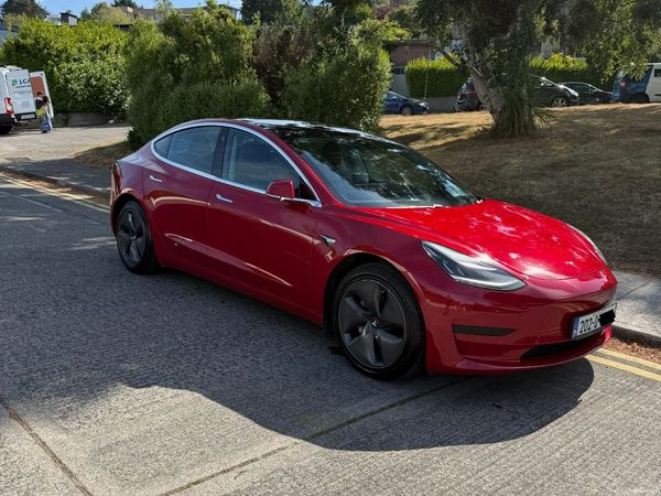 Tesla Model 3 Saloon, Electric, 2020, Red