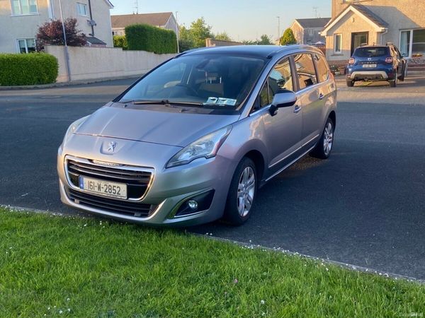 Peugeot 5008 MPV, Diesel, 2016, Grey