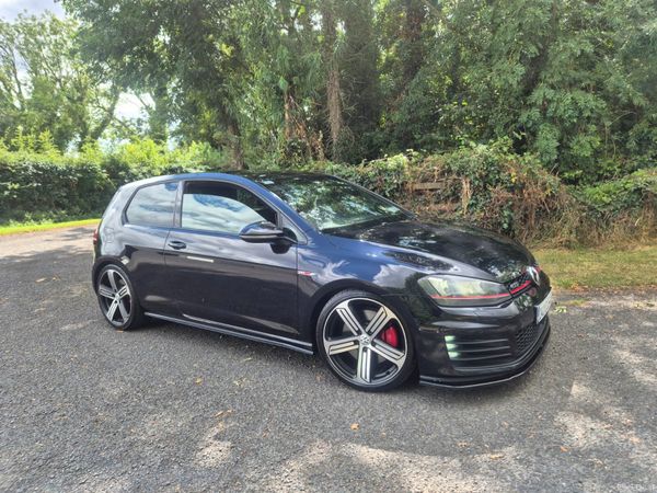 Volkswagen Golf Hatchback, Petrol, 2014, Black