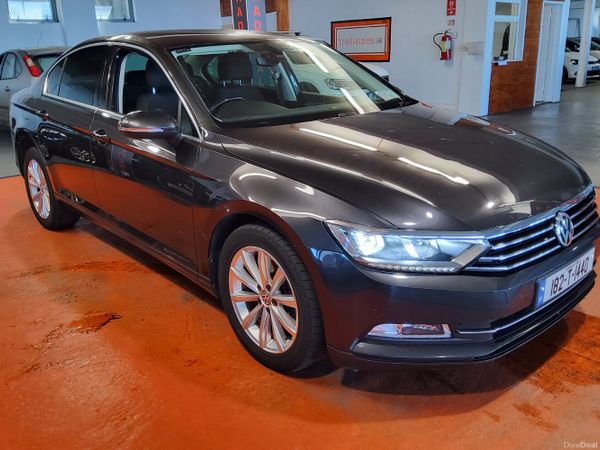 Volkswagen Passat Saloon, Diesel, 2018, Grey
