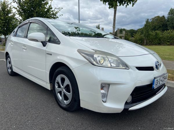 Toyota Prius Hatchback, Petrol Hybrid, 2013, White