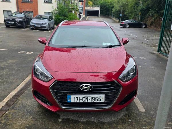 Hyundai i40 Estate, Diesel, 2017, Red
