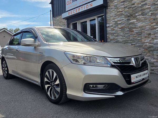 Honda Accord Saloon, Petrol Hybrid, 2014, Gold