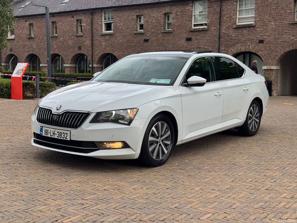 Skoda Superb Hatchback, Diesel, 2018, White