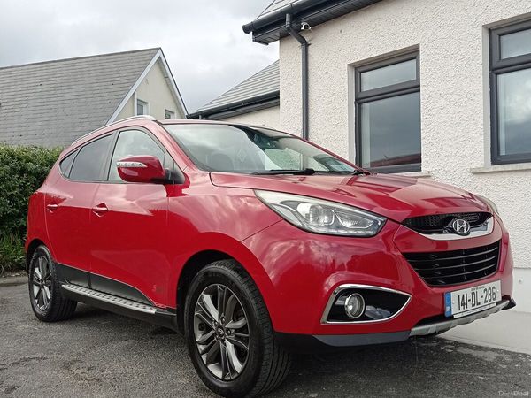 Hyundai ix35 SUV, Diesel, 2014, Red