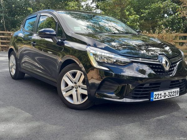 Renault Clio Hatchback, Petrol, 2022, Black