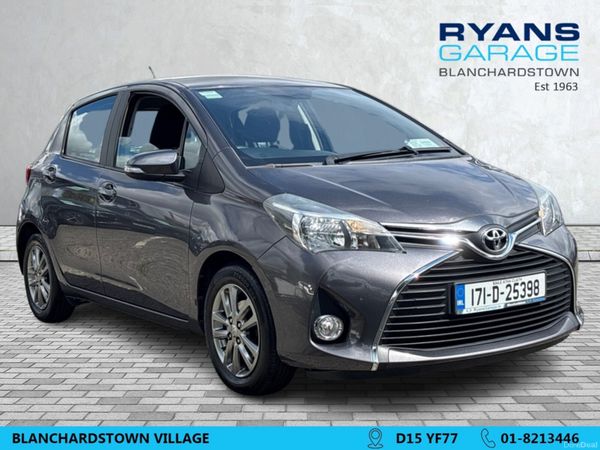Toyota Yaris Hatchback, Petrol, 2017, Grey