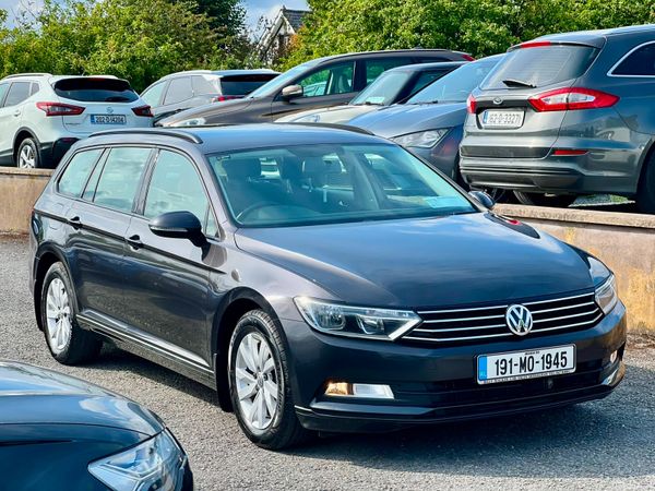 Volkswagen Passat Estate, Diesel, 2019, Grey