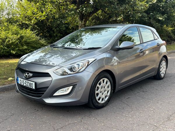 Hyundai i30 Hatchback, Diesel, 2012, Grey