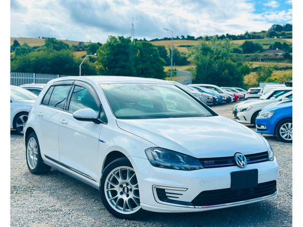 Volkswagen Golf Hatchback, Petrol Plug-in Hybrid, 2015, White