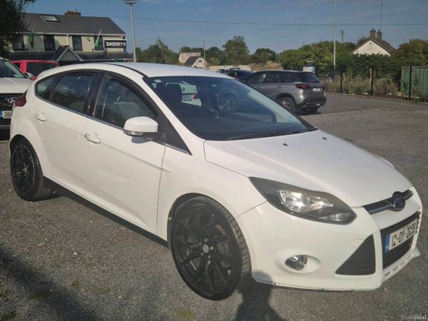 Ford Focus Hatchback, Diesel, 2012, White