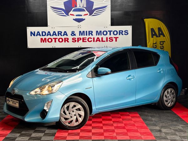 Toyota Aqua Hatchback, Petrol Hybrid, 2017, Blue