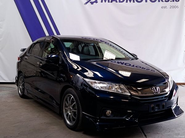 Honda Grace Saloon, Petrol Hybrid, 2016, Blue