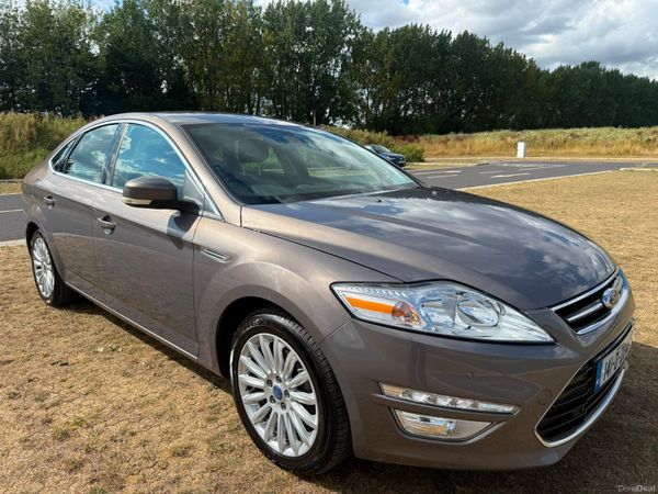 Ford Mondeo Hatchback, Diesel, 2014, Brown
