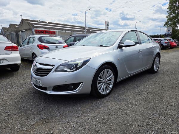 Vauxhall Insignia Hatchback, Diesel, 2014, Silver