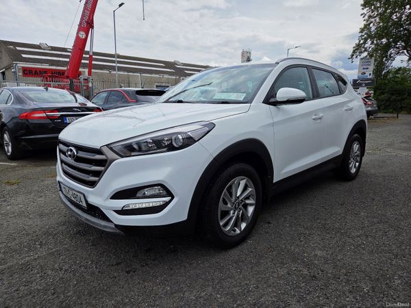 Hyundai Tucson SUV, Diesel, 2017, White
