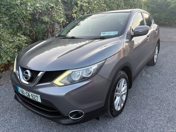 Nissan Qashqai Hatchback, Diesel, 2014, Grey