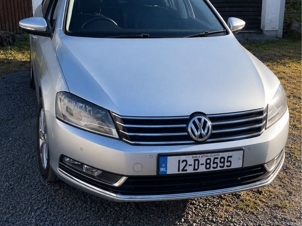 Volkswagen Passat Saloon, Diesel, 2012, Silver