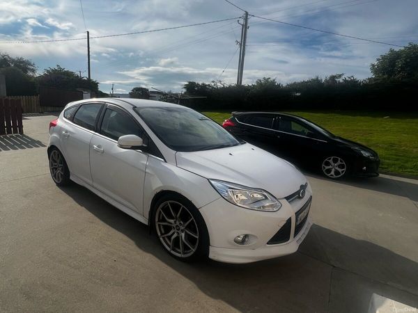 Ford Focus Hatchback, Diesel, 2014, White