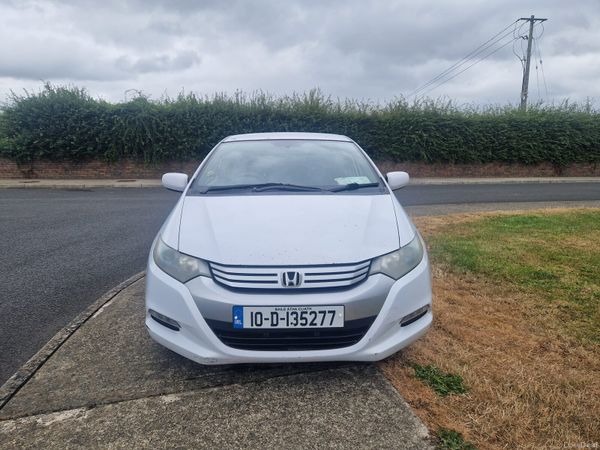Volkswagen Polo Hatchback, Petrol, 2010, Silver