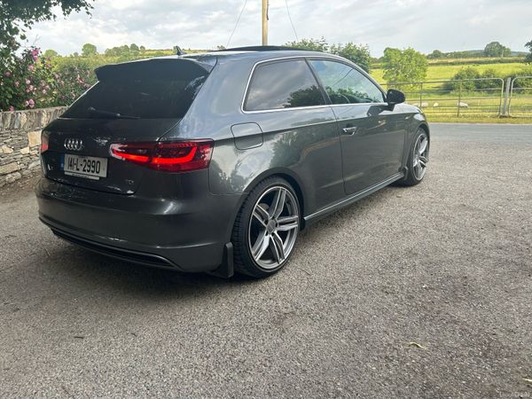 Audi A3 Hatchback, Diesel, 2014, Grey