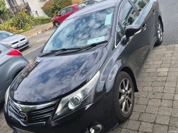 Toyota Avensis Saloon, Diesel, 2013, Black