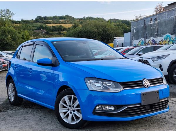 Volkswagen Polo Hatchback, Petrol, 2015, Blue