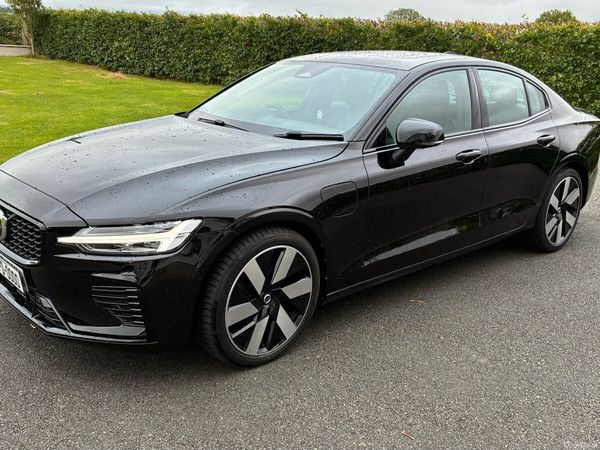 Volvo S60 Saloon, Petrol Hybrid, 2023, Black