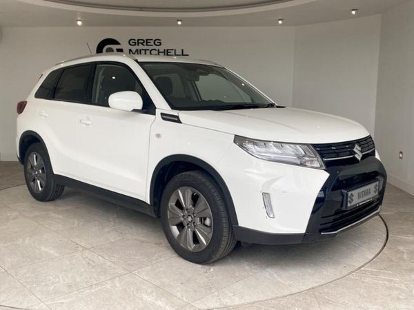 Suzuki Vitara SUV, Petrol Hybrid, 2025, White