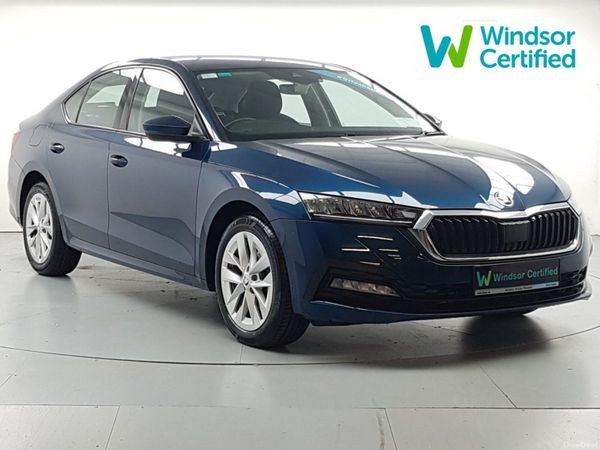 Skoda Octavia Saloon, Petrol, 2022, Blue