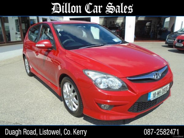 Hyundai i30 Hatchback, Diesel, 2010, Red