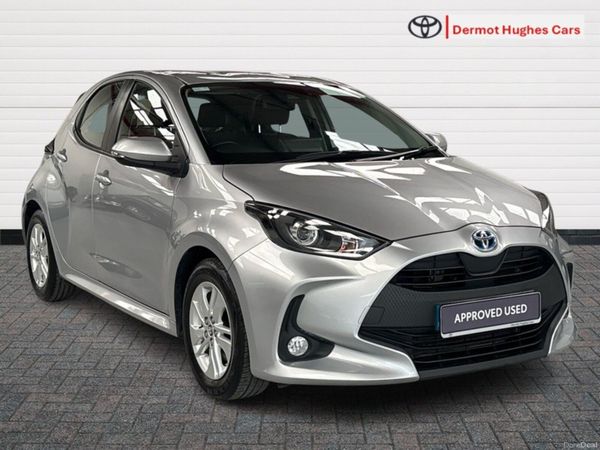 Toyota Yaris Hatchback, Petrol Hybrid, 2022, Grey