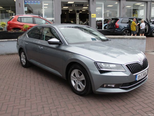 Skoda Superb Saloon, Diesel, 2019, Grey