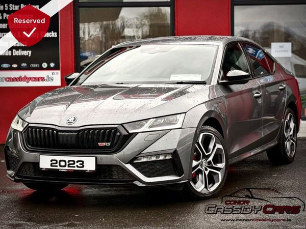Skoda Octavia Hatchback, Petrol Plug-in Hybrid, 2023, Grey