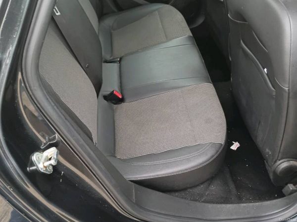Opel Astra Saloon, Diesel, 2013, Black