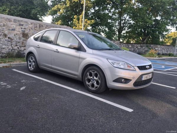 Ford Focus Hatchback, Diesel, 2011, Silver