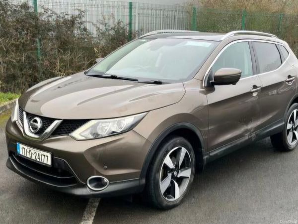 Nissan Qashqai SUV, Diesel, 2017, Brown