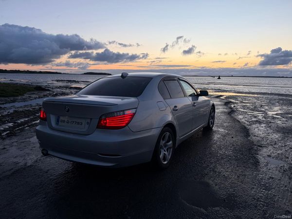 BMW 5-Series Saloon, Diesel, 2009, Silver
