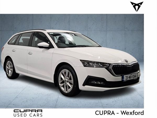 Skoda Octavia Estate, Petrol, 2021, White