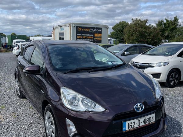 Toyota Aqua Hatchback, Petrol Hybrid, 2016, Purple