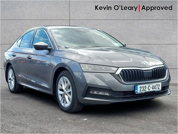 Skoda Octavia Saloon, Petrol, 2023, Grey